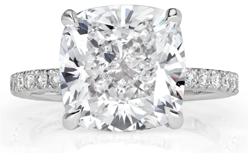 A Cushion Cut Diamond Engagement Ring to Capture Her Heart