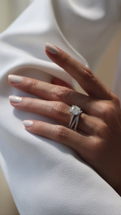 0.85ct Round Brilliant Cut Diamond Crisscross Ring