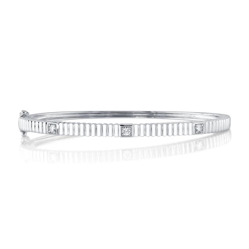 0.16ct Round Brilliant Cut Fluted Diamond Bangle Bracelet in 14k White Gold