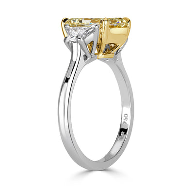 2.84ct Fancy Light Yellow Radiant Cut Diamond Engagement Ring